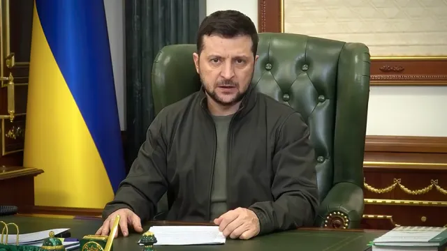 Zelenskyy Signs Decree for Ukraine's Withdrawal From Anti-Landmine Treaty