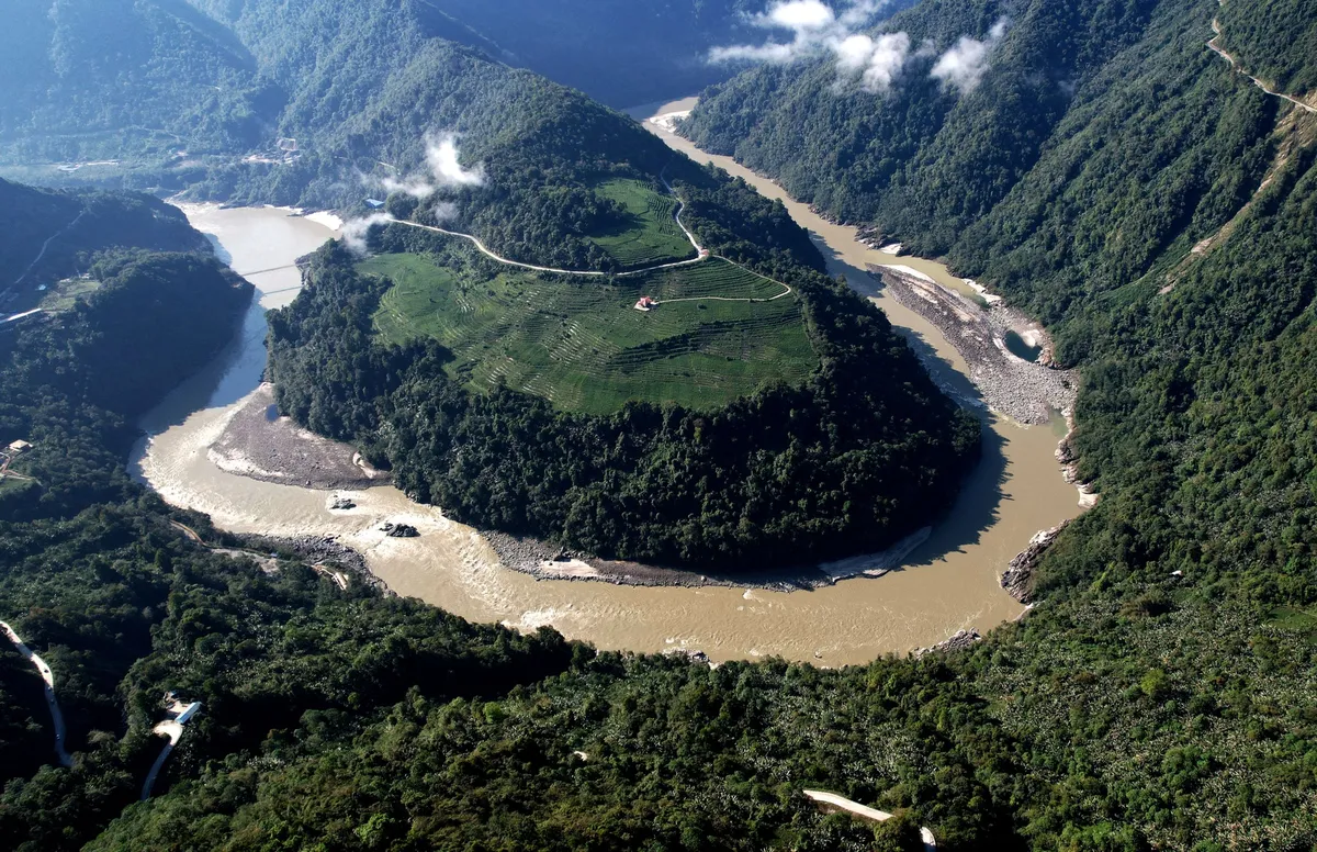 China To Build $167 Billion Mega-Dam, Worries Neighboring Countries In Pursuit Of Goal