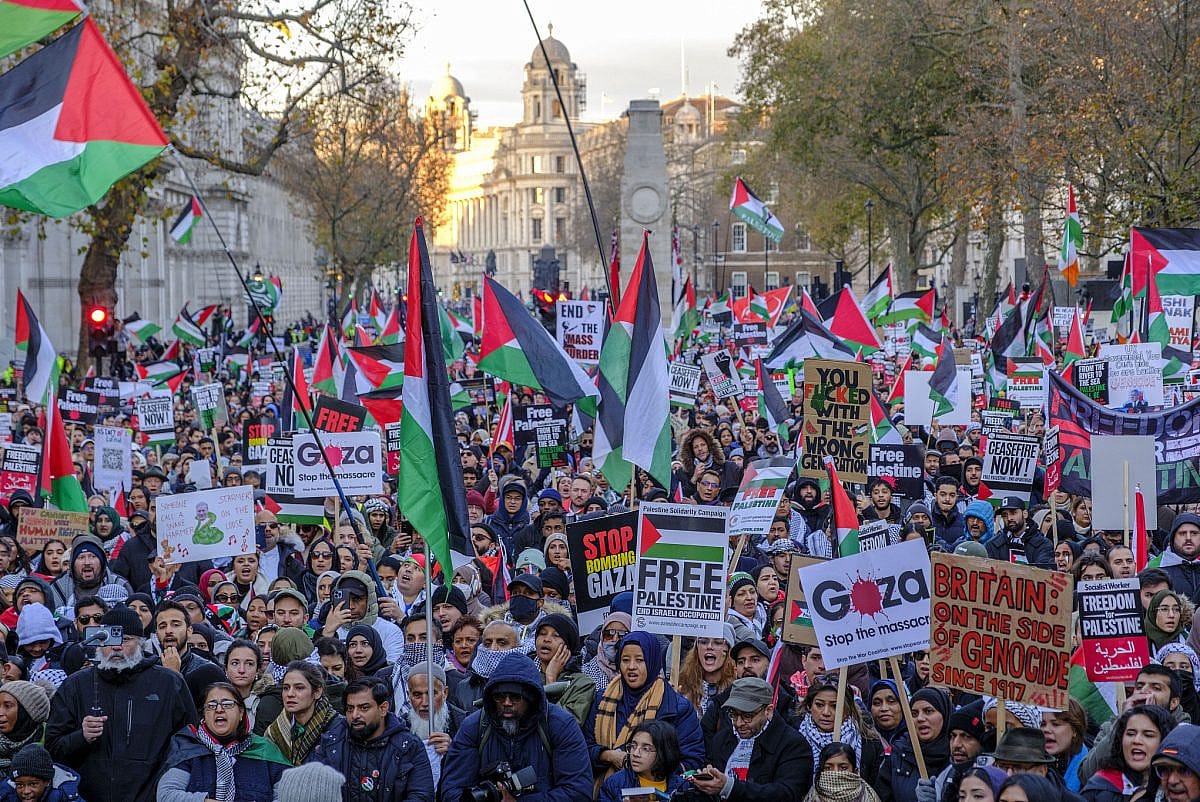 Gaza protesters in London rebuff ask to cancel marches after Manchester synagogue attack