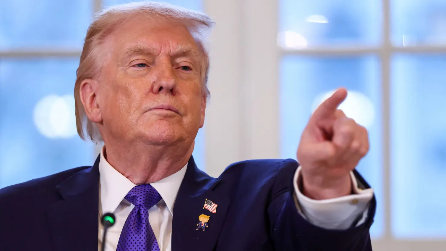 Trump: Any Country Doing Business With Iran Faces 25% Tariff